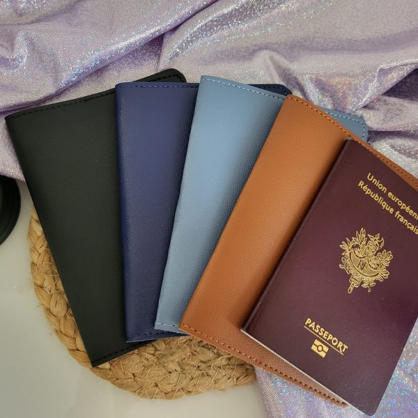 Protège passeport personnalisé coloris